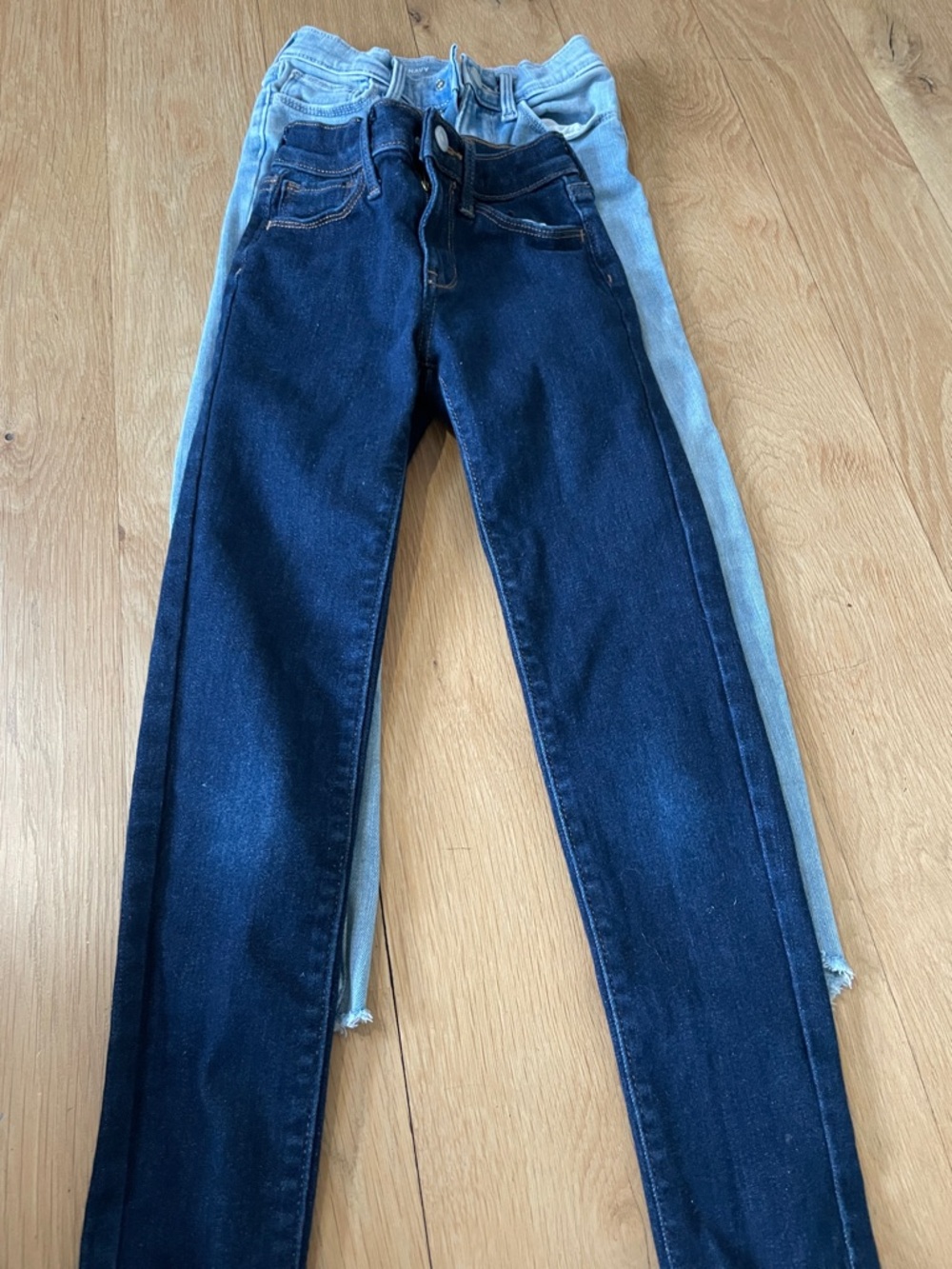 2 Pair Old Navy Kids Dark Wash and Light Wash Rockstar Jeggings